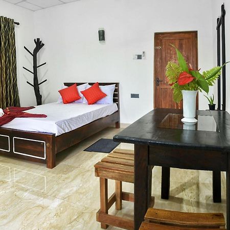 Antharaa Villa Anuradhapura Exterior photo